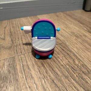 lol dollhouse toilet